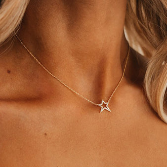 Women's Rhinestone Star Necklace